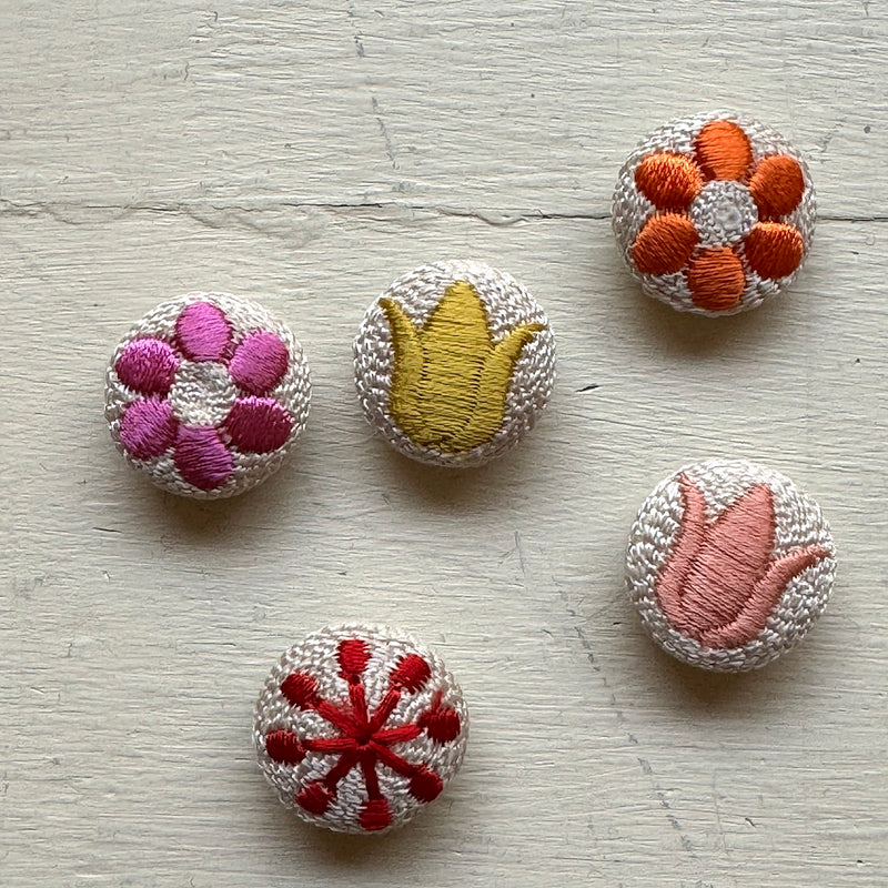 Spring Mix Buttons