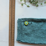 Plastic daisy buttons