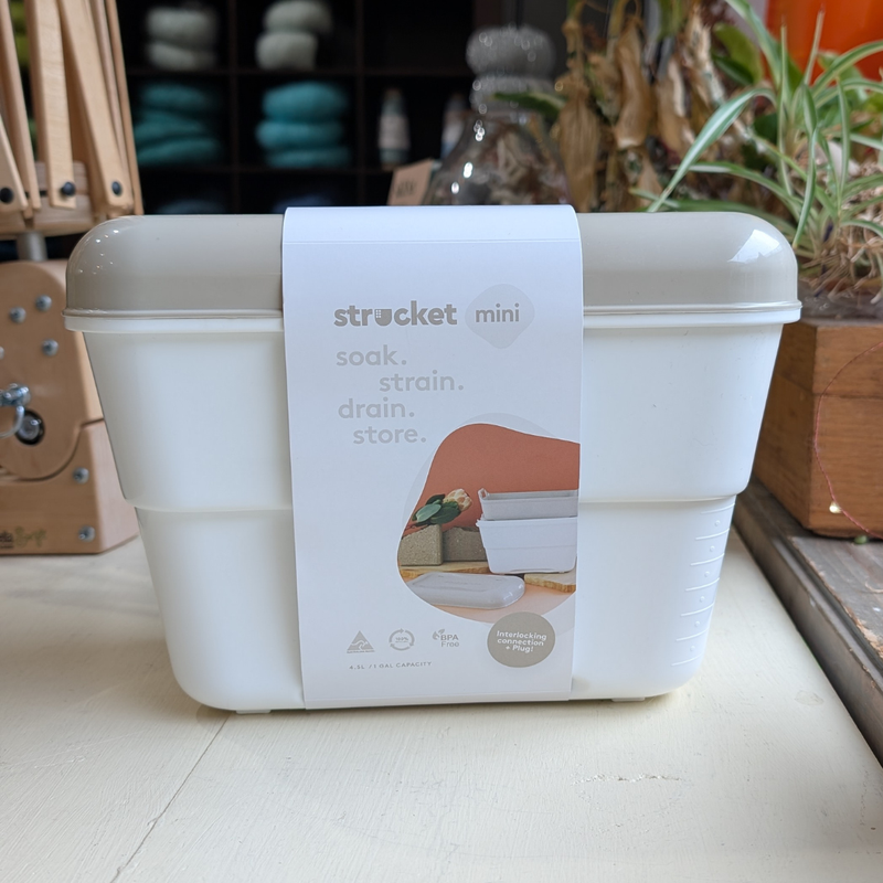 Strucket Mini 4.5L / 1G+ Interlocking Strainer Bucket with Plug