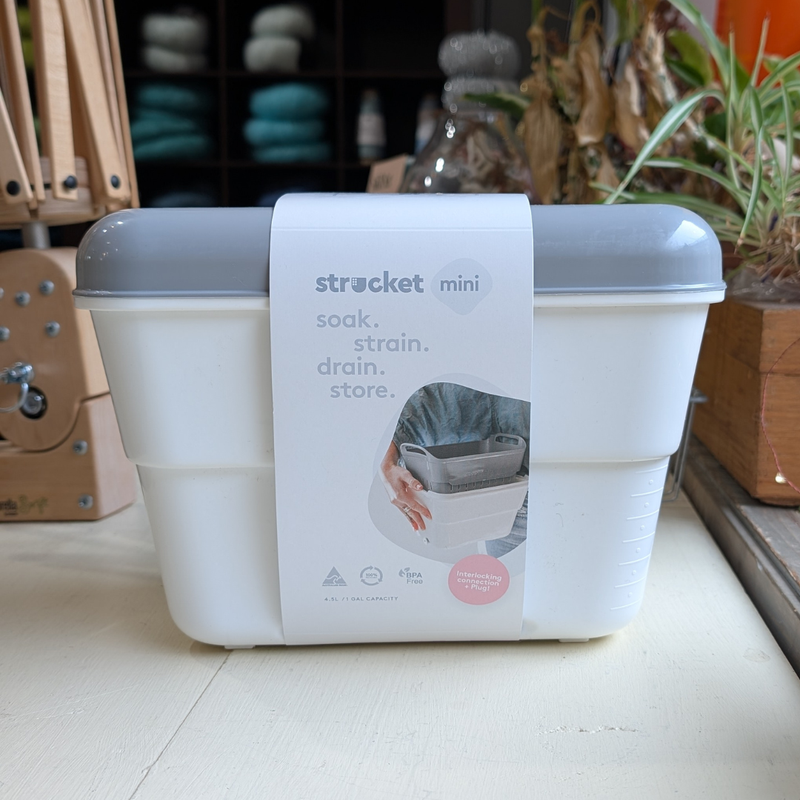 Strucket Mini 4.5L / 1G+ Interlocking Strainer Bucket with Plug