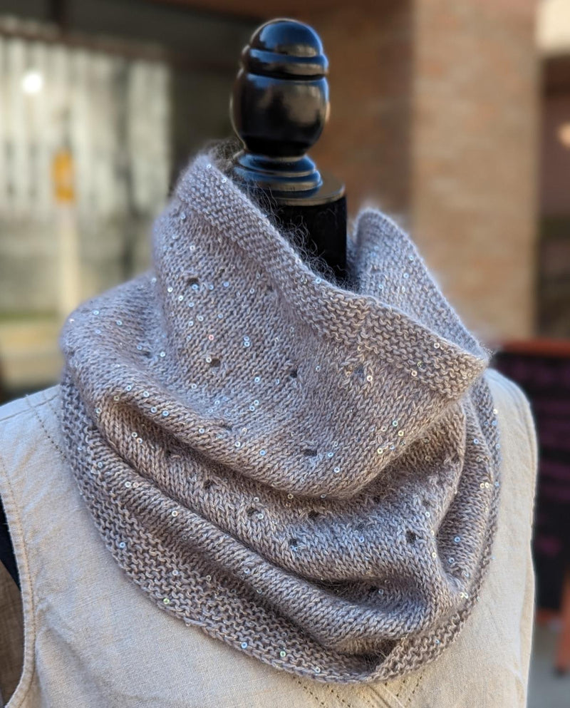Flurries Cowl Pattern digital